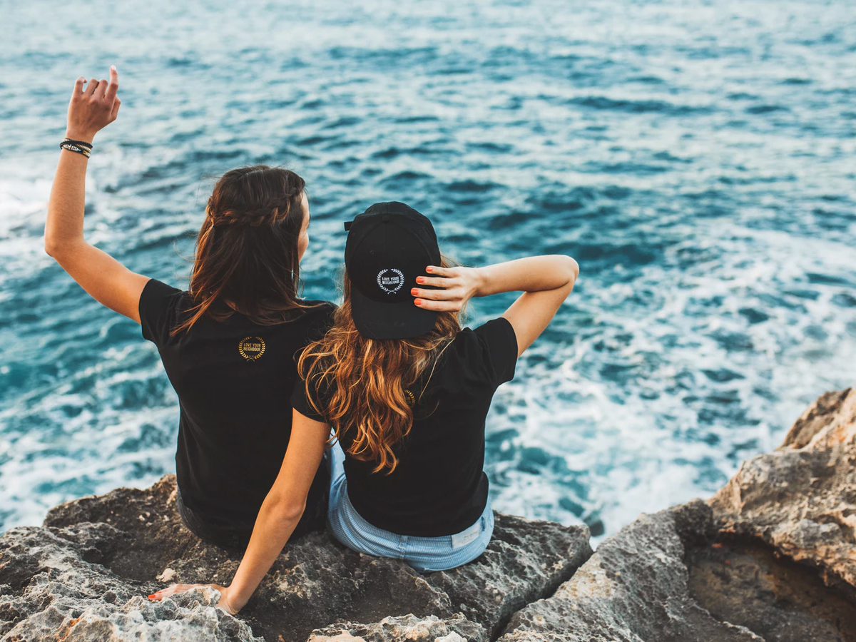 Best way to view the beach with pals